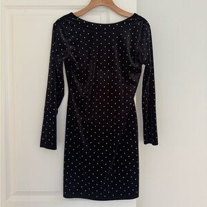 H&M women’s black velvet long sleeve bodycon scoop back mini dress size medium